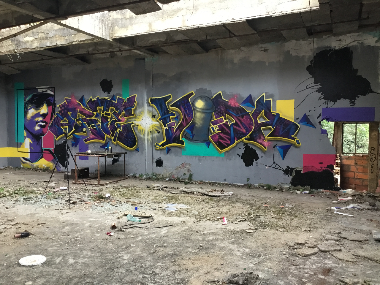 Arte vida x glints x moska x kaos