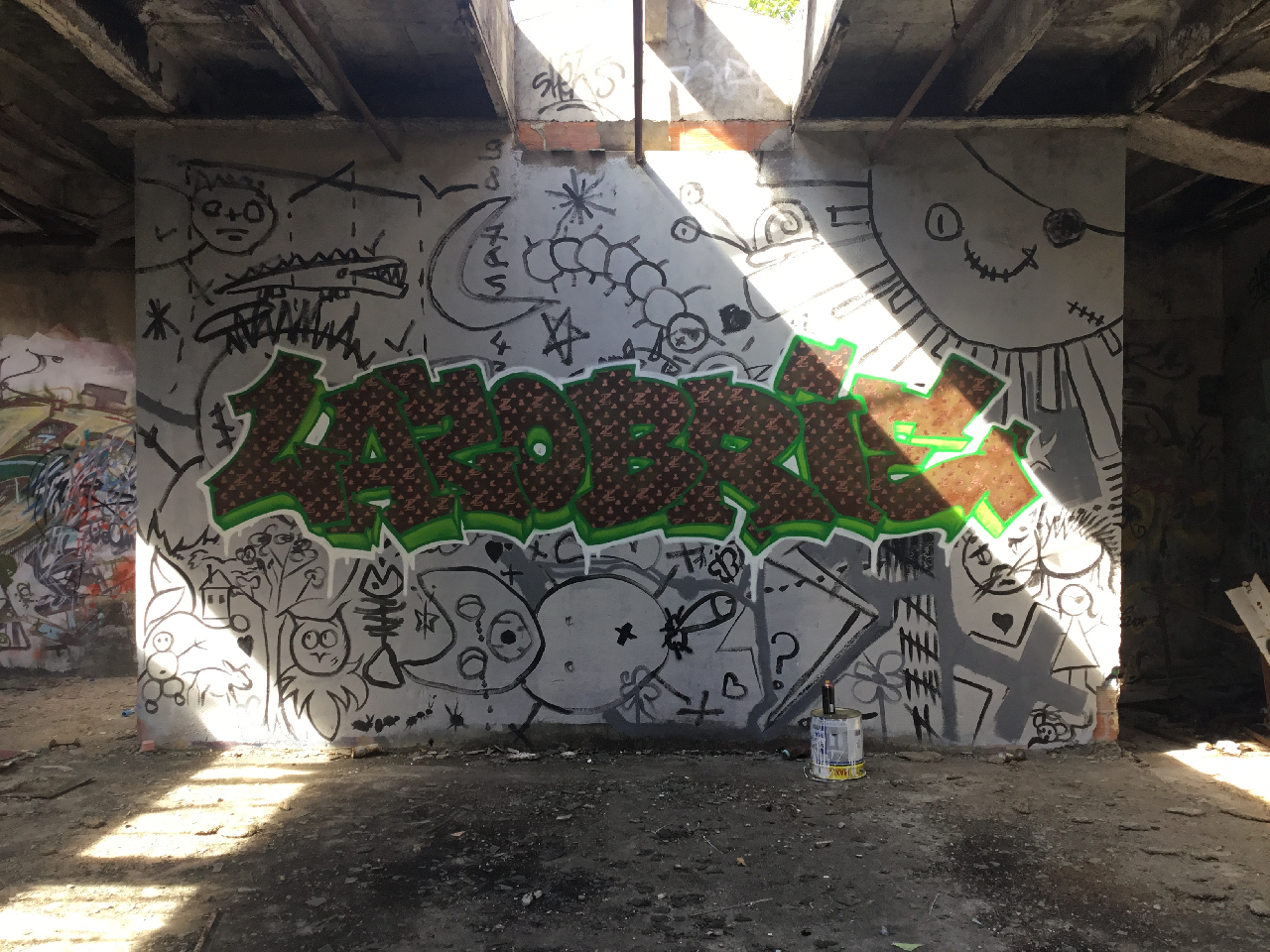 Lazoberie x kaos